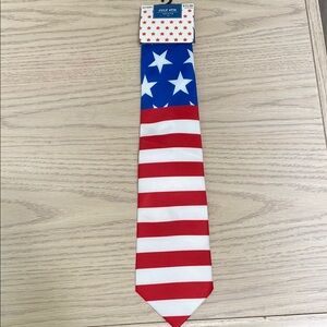 🎀 5 for $25 🎀 
American Flag Pattern Tie Fourth of July, Labor Day, Memorial Day